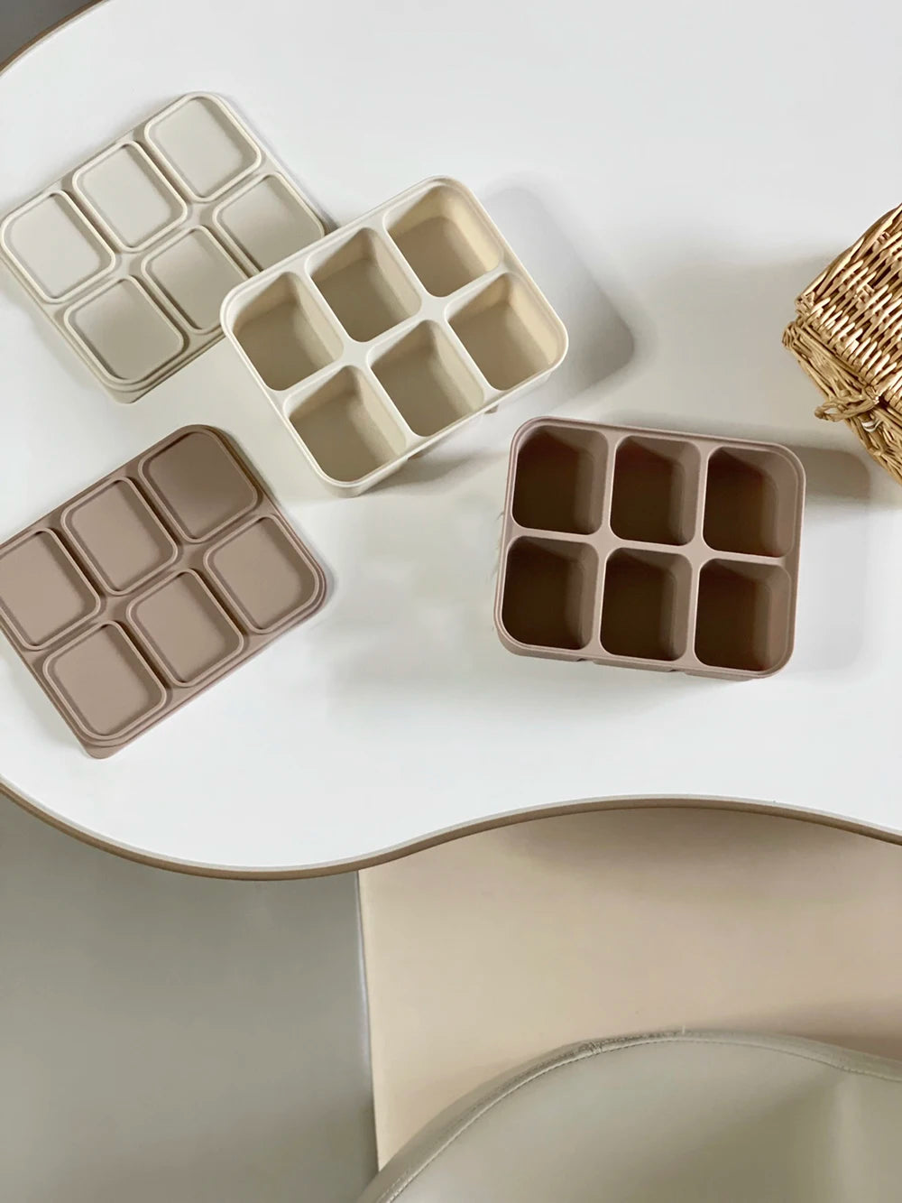 Ice Cube & Baby Food Tray with Lid